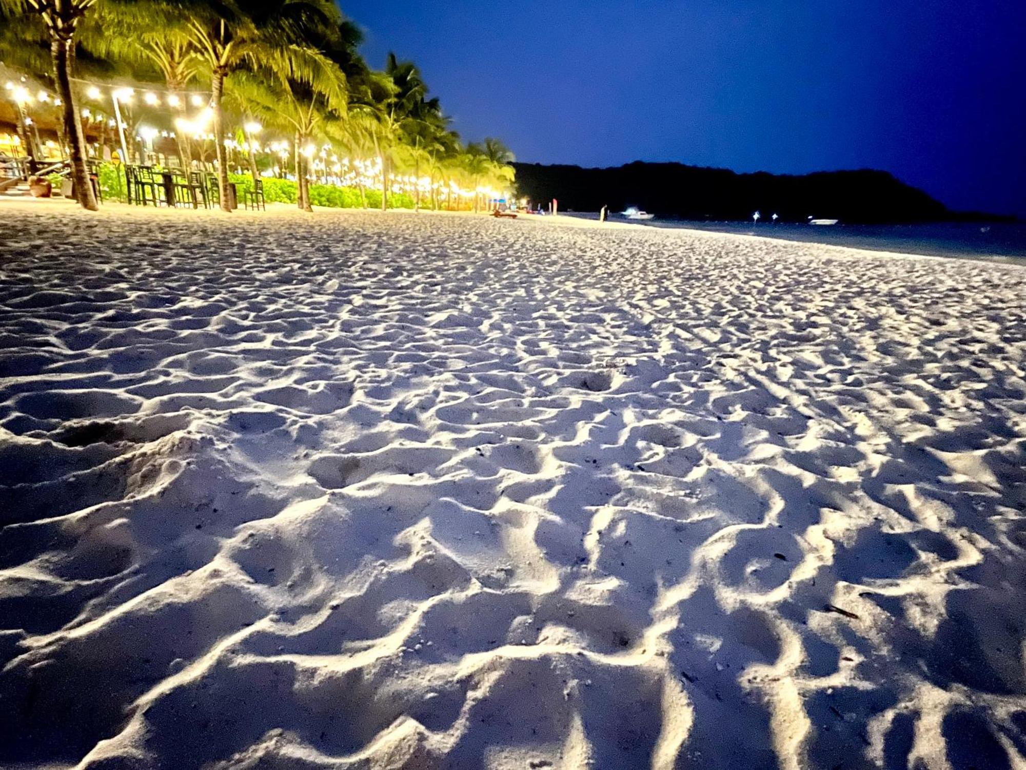 Beach White Hotel Phu Quoc Buitenkant foto